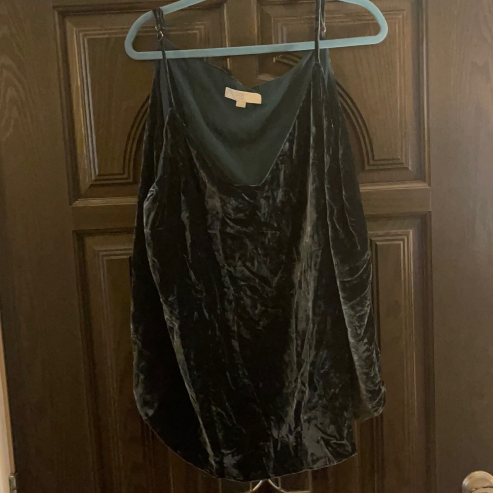 Loft Green velour tank